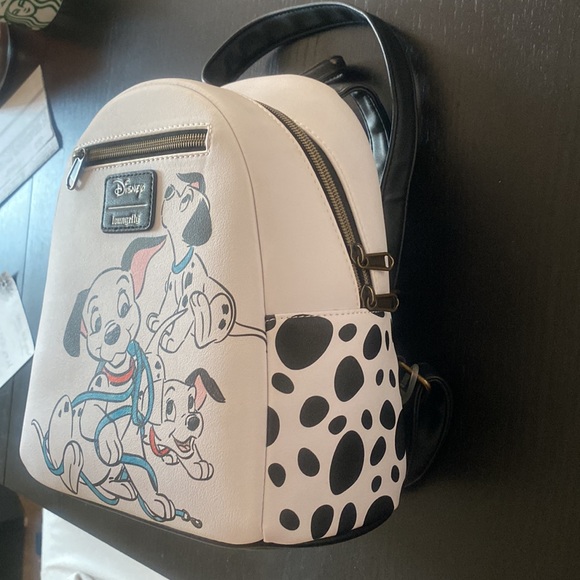 COPY - Loungefly - Disney Back Pack - 101 Dalmatians - Picture 2 of 5